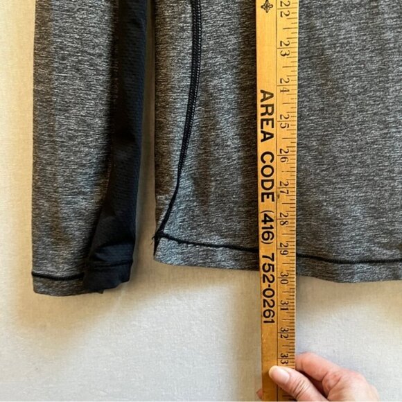 Lululemon Athletica Blaze 1/2 Zip pullover long sleeve run top Sz L/XL 23” PTP - Picture 9 of 9